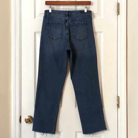 Social Standard by Sanctuary Dark Wash High Rise Cropped Straight Leg Jeans 6 - Picture 4 of 16